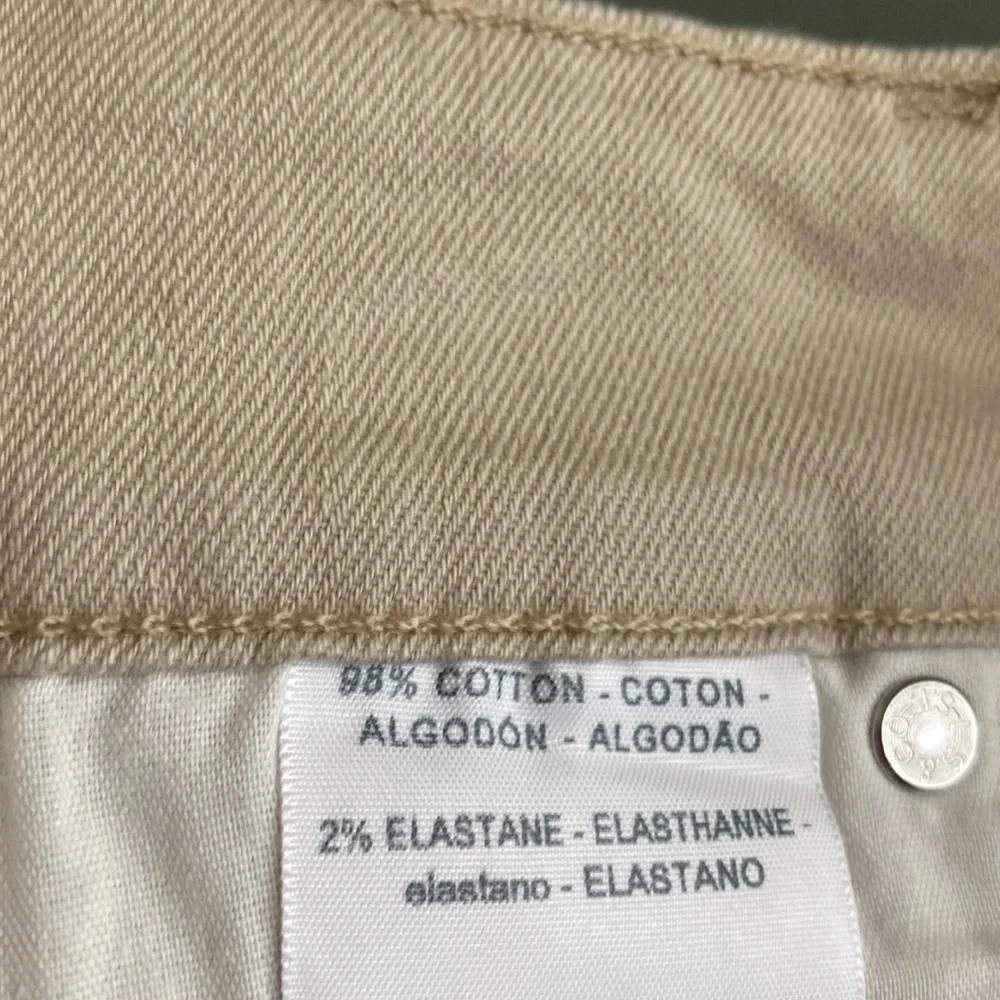 Levi’s Denim High Waist Khaki Jean Shorts Size 8 - Picture 6 of 6